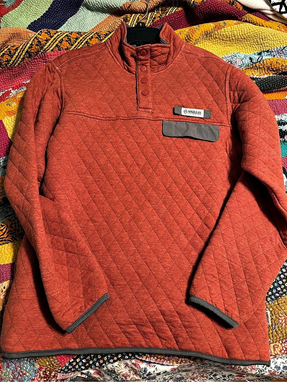 Magellan Outdoors Classic Fit Quilted Pullover in Red Size Small NWT